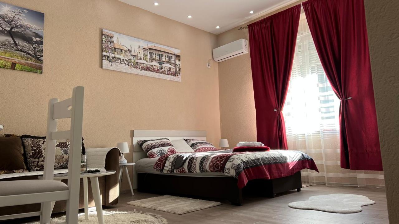 Apartment Downtown Podgorica Buitenkant foto